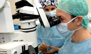 Das Leistungsspektrum des Augencentrums Mülheim geht weit über das normaler Augenarztpraxen hinaus